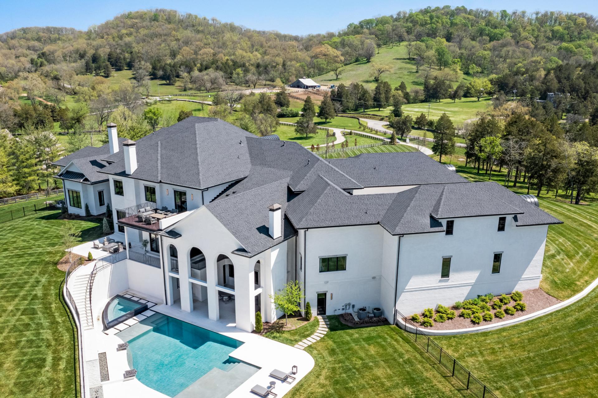 Luxury Home Roofing roofing services